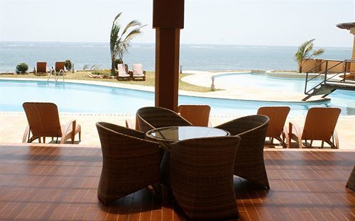Eden Beach Resort And Spa Bamburi Exterior photo